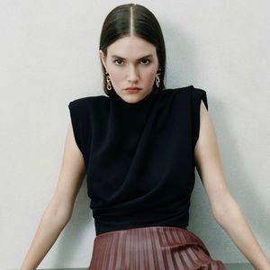 Zara shoulder pad top
